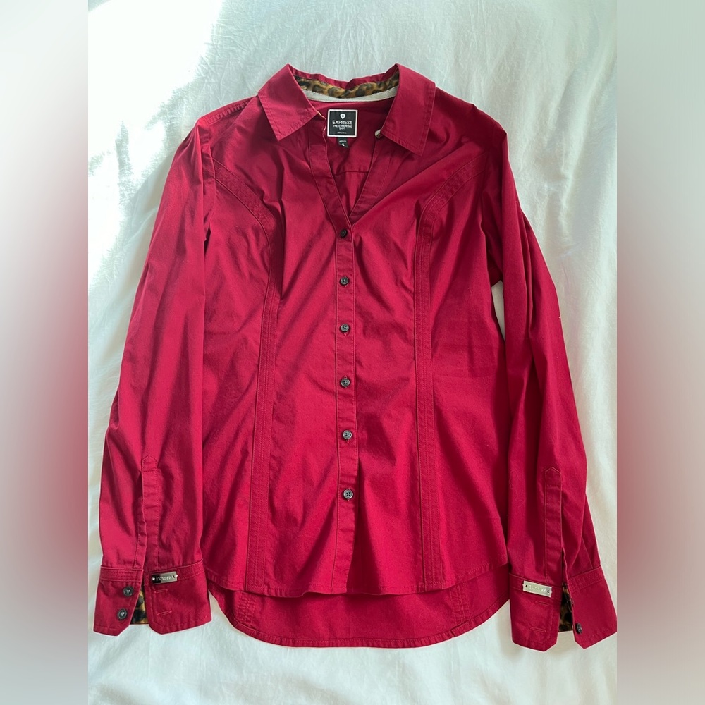 Express brand The Essential shirt, size Medium